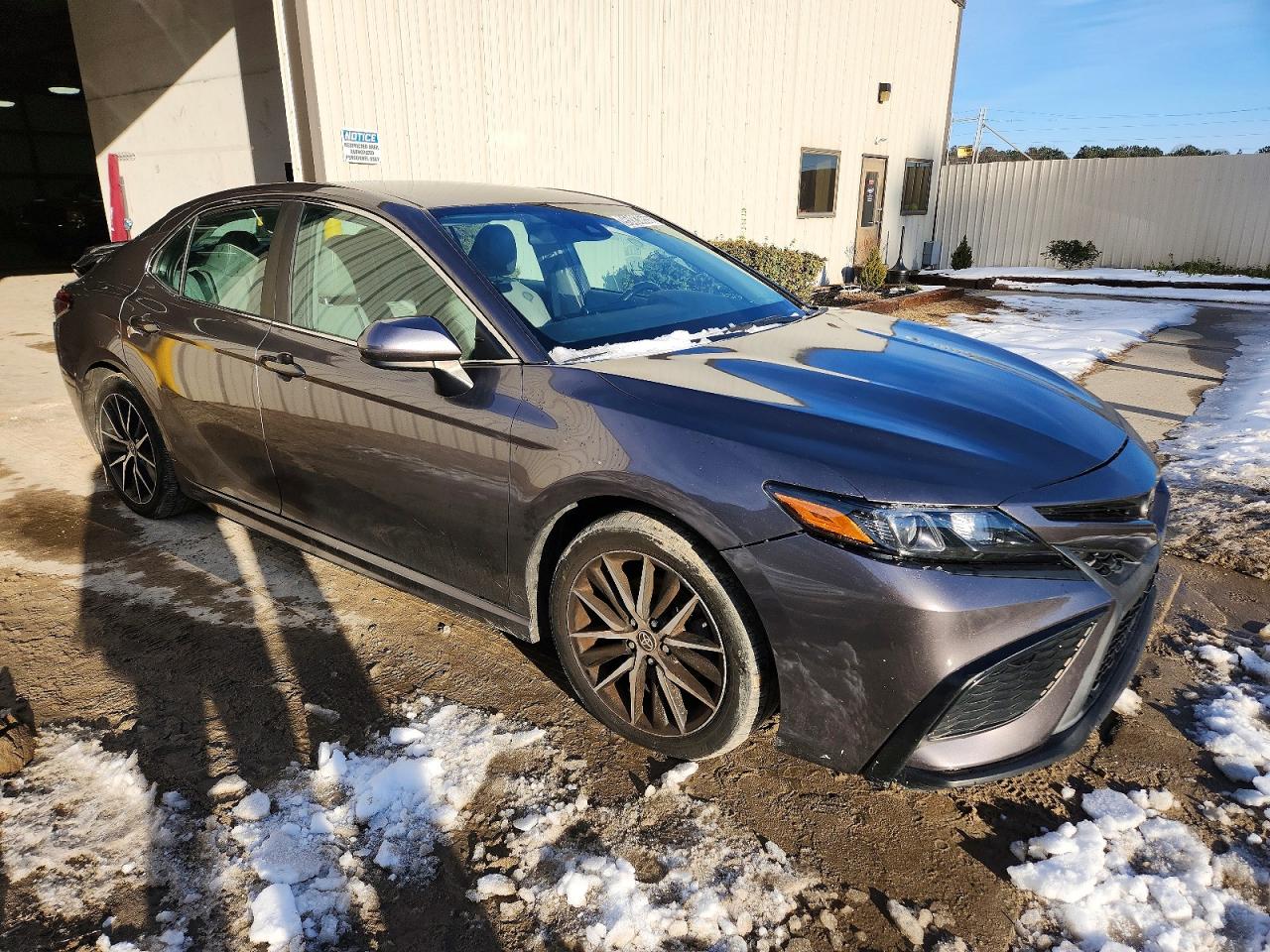 2021 TOYOTA CAMRY SE — снимка 4