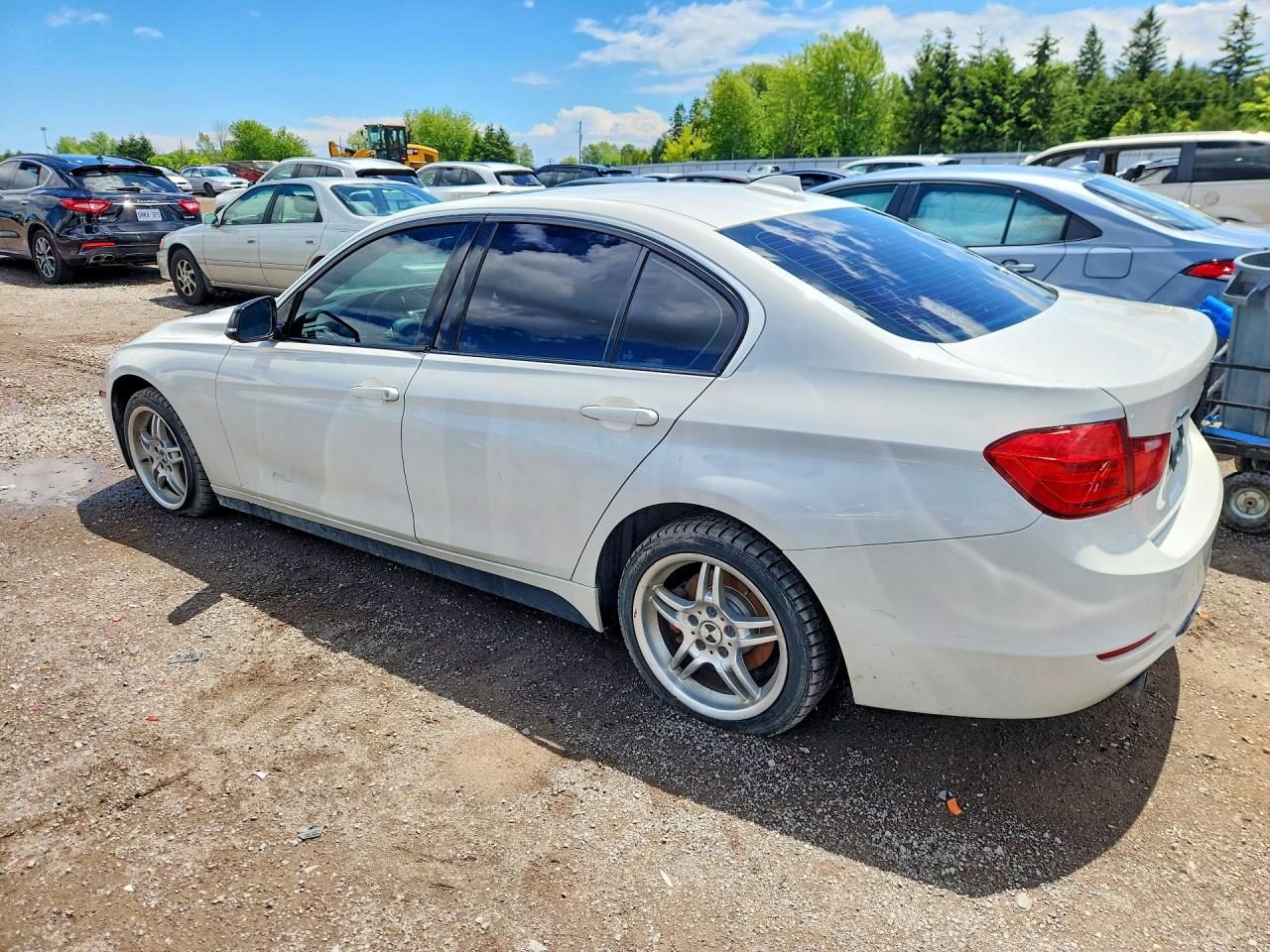 2014 BMW 320 I XDRIVE — снимка 2
