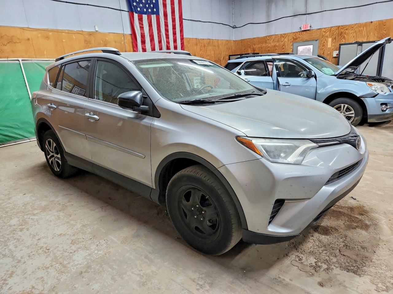 2017 TOYOTA RAV4 LE — снимка 4