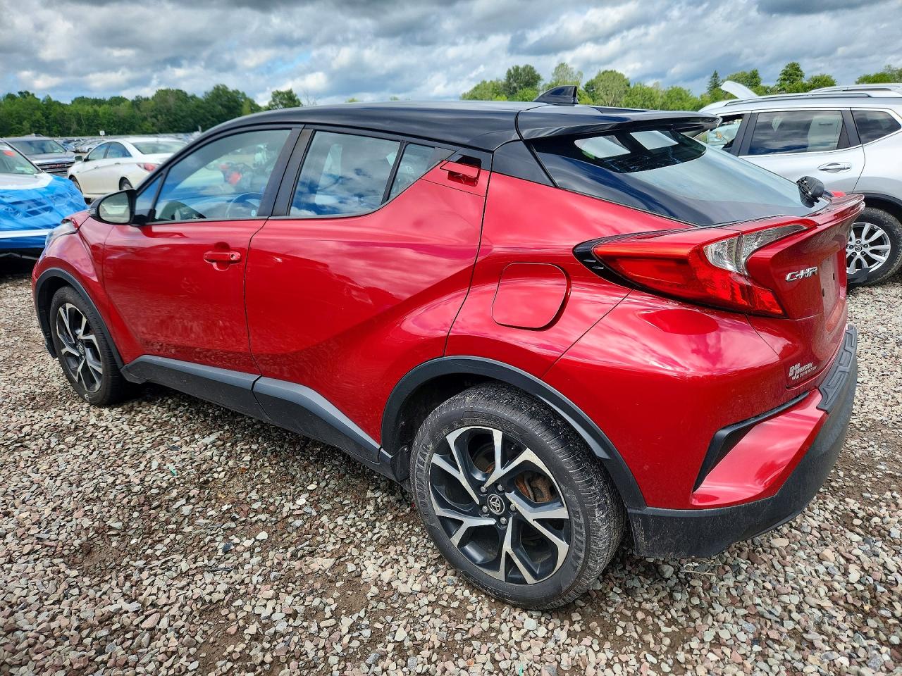 2020 TOYOTA C-HR XLE — снимка 2