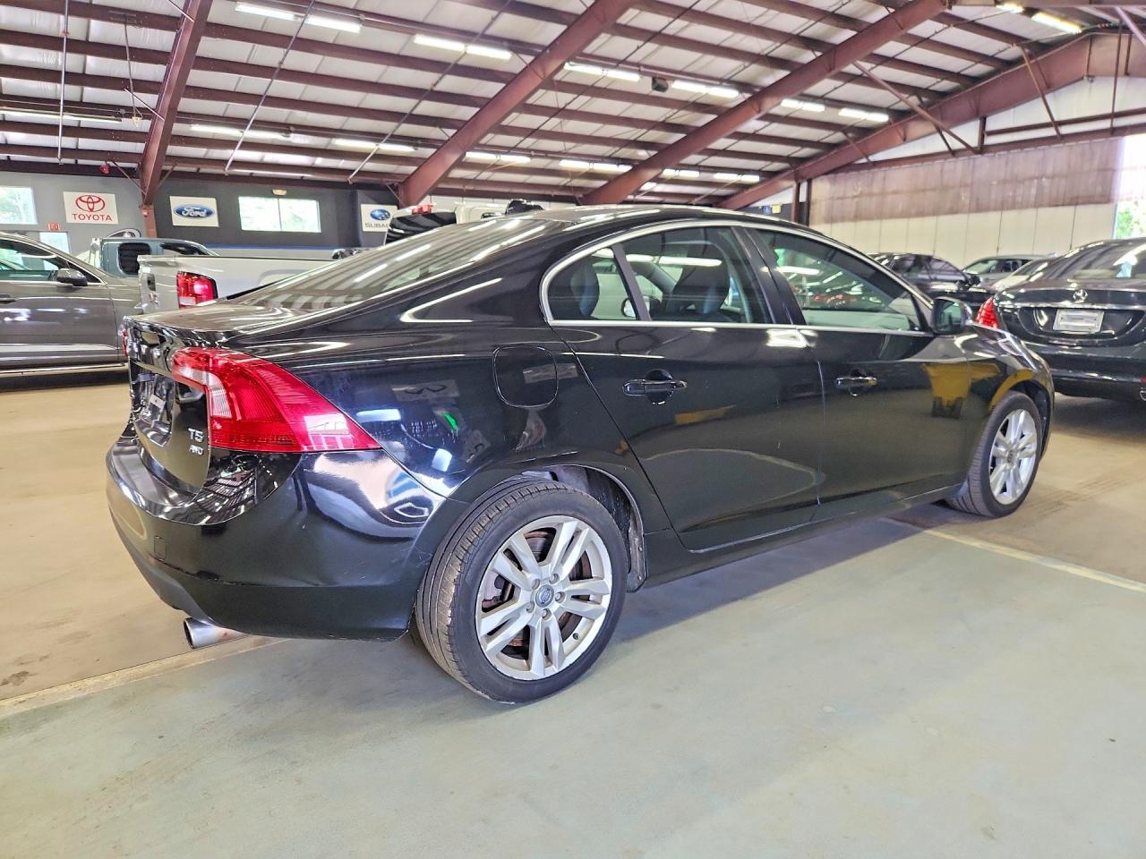 2013 VOLVO S60 T5 — снимка 3