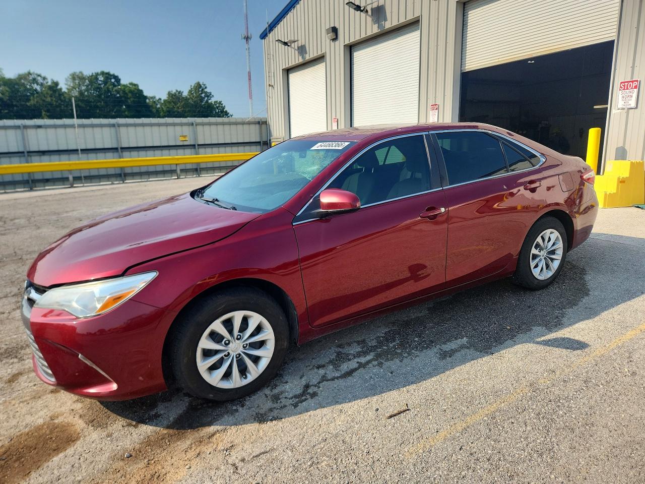 2015 TOYOTA CAMRY LE