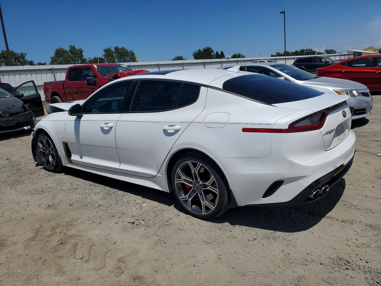 2019 KIA STINGER GT1 — снимка 2