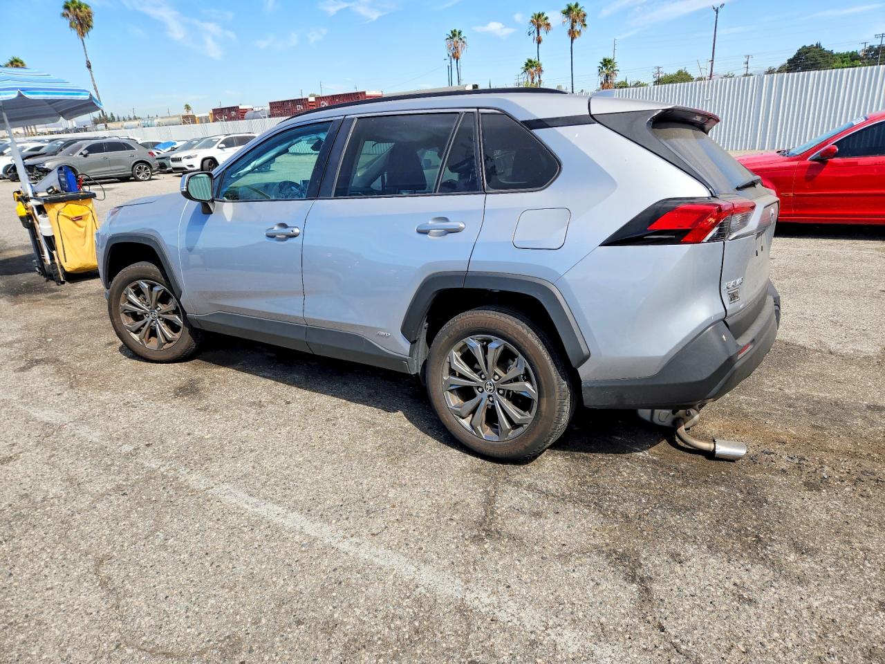 2024 TOYOTA RAV4 XLE PREMIUM — снимка 2