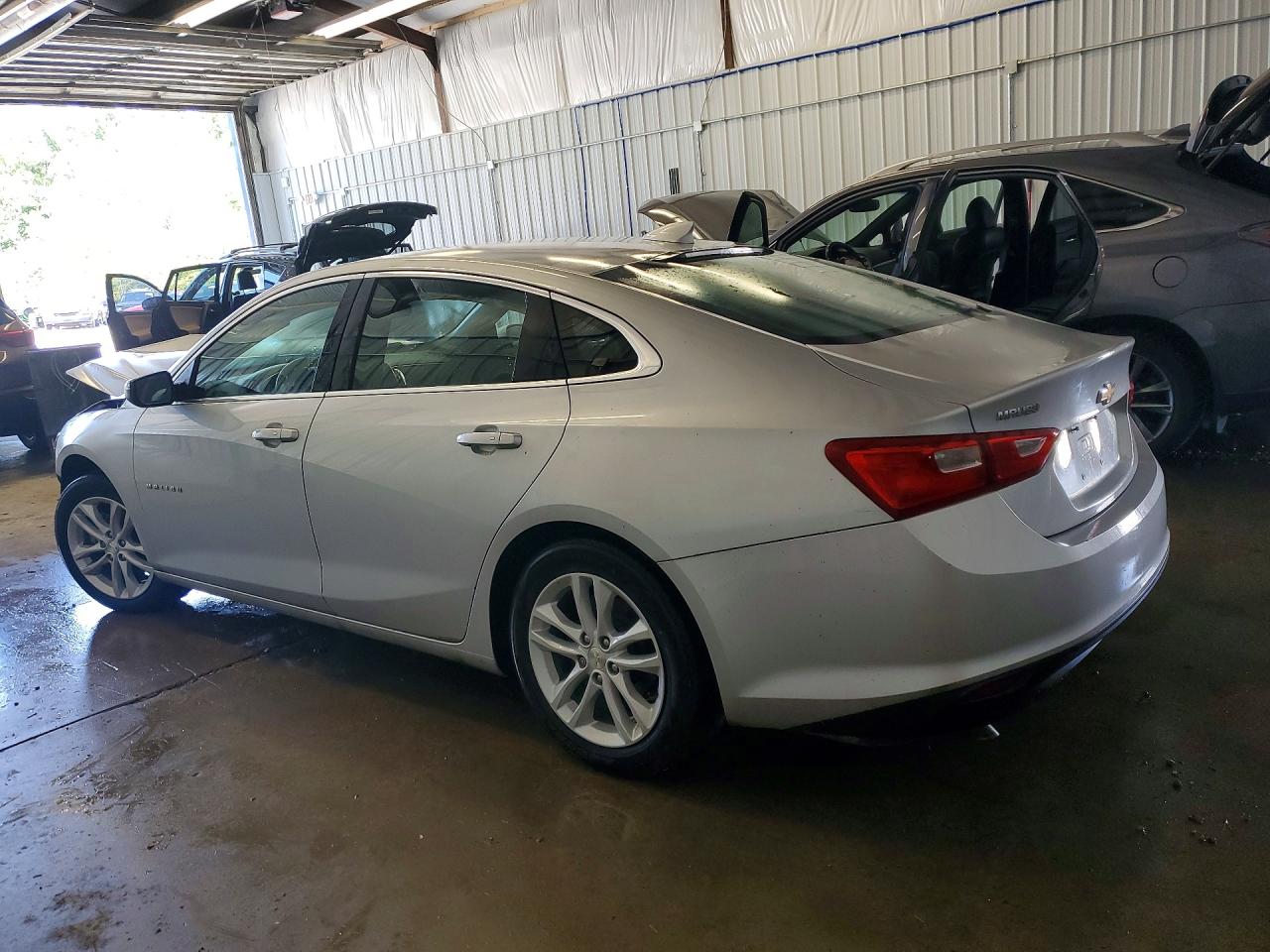 2017 CHEVROLET MALIBU LT — снимка 2