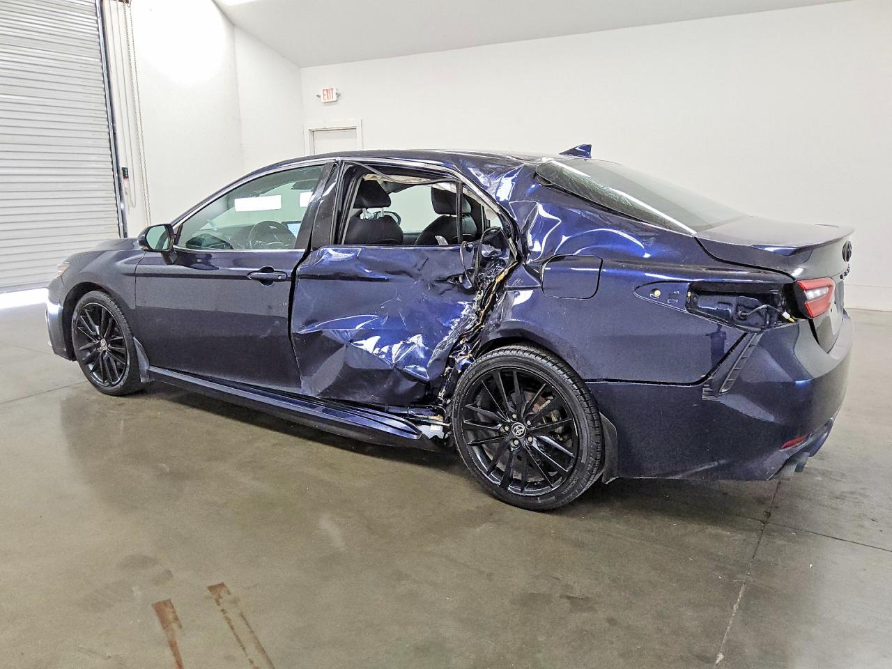 2021 TOYOTA CAMRY XSE — снимка 2