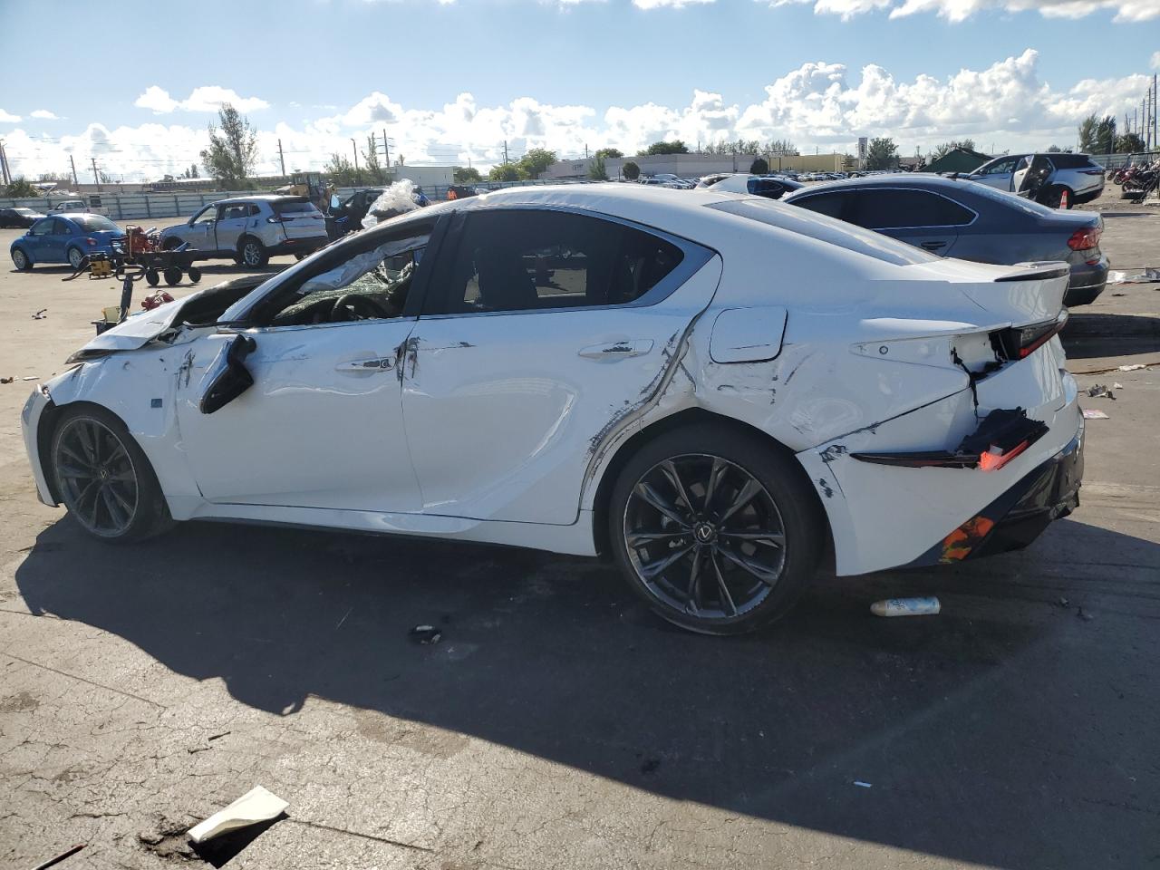 2025 LEXUS IS 350 F SPORT DESIGN — снимка 2