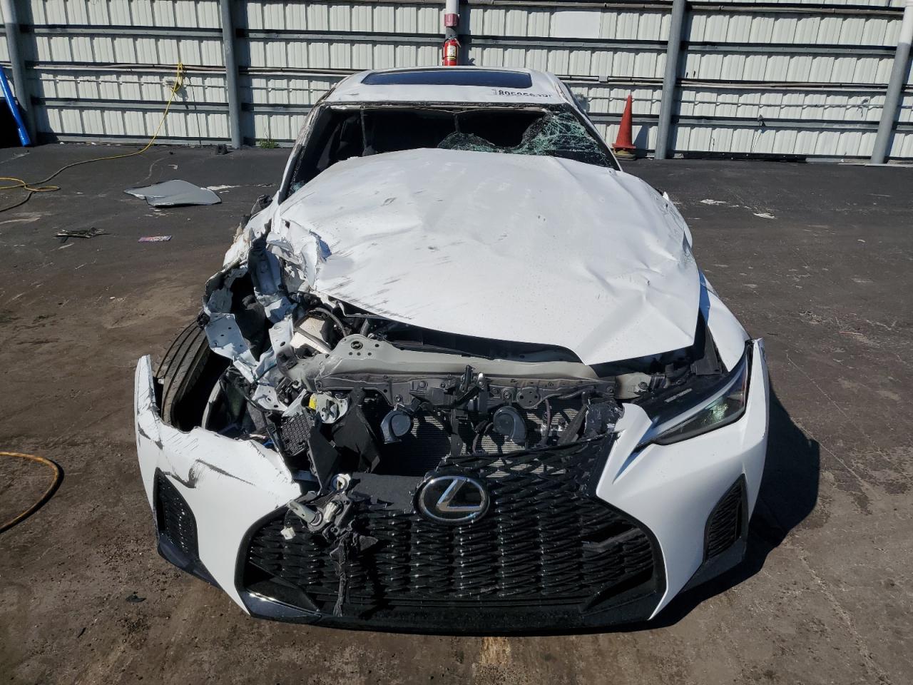 2025 LEXUS IS 350 F SPORT DESIGN — снимка 5