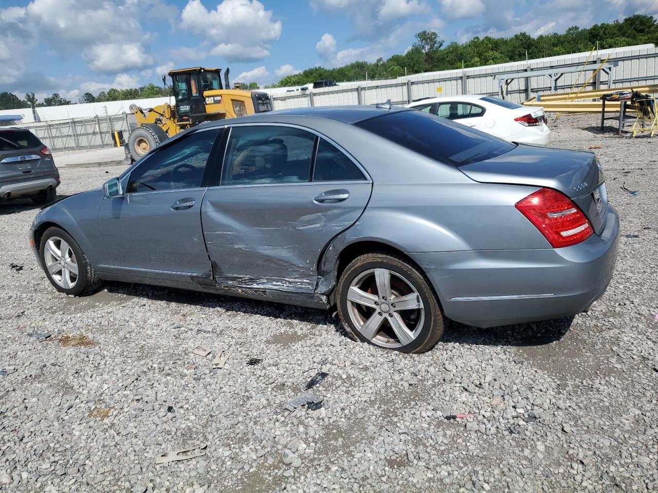 2013 MERCEDES-BENZ S 550 4MATIC — снимка 2