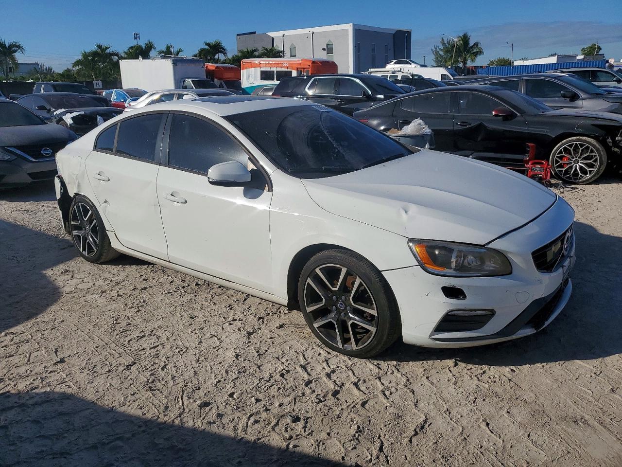 2017 VOLVO S60 DYNAMIC — снимка 4