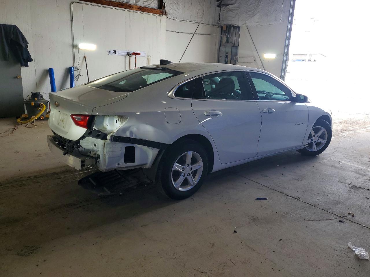 2023 CHEVROLET MALIBU LS — снимка 3