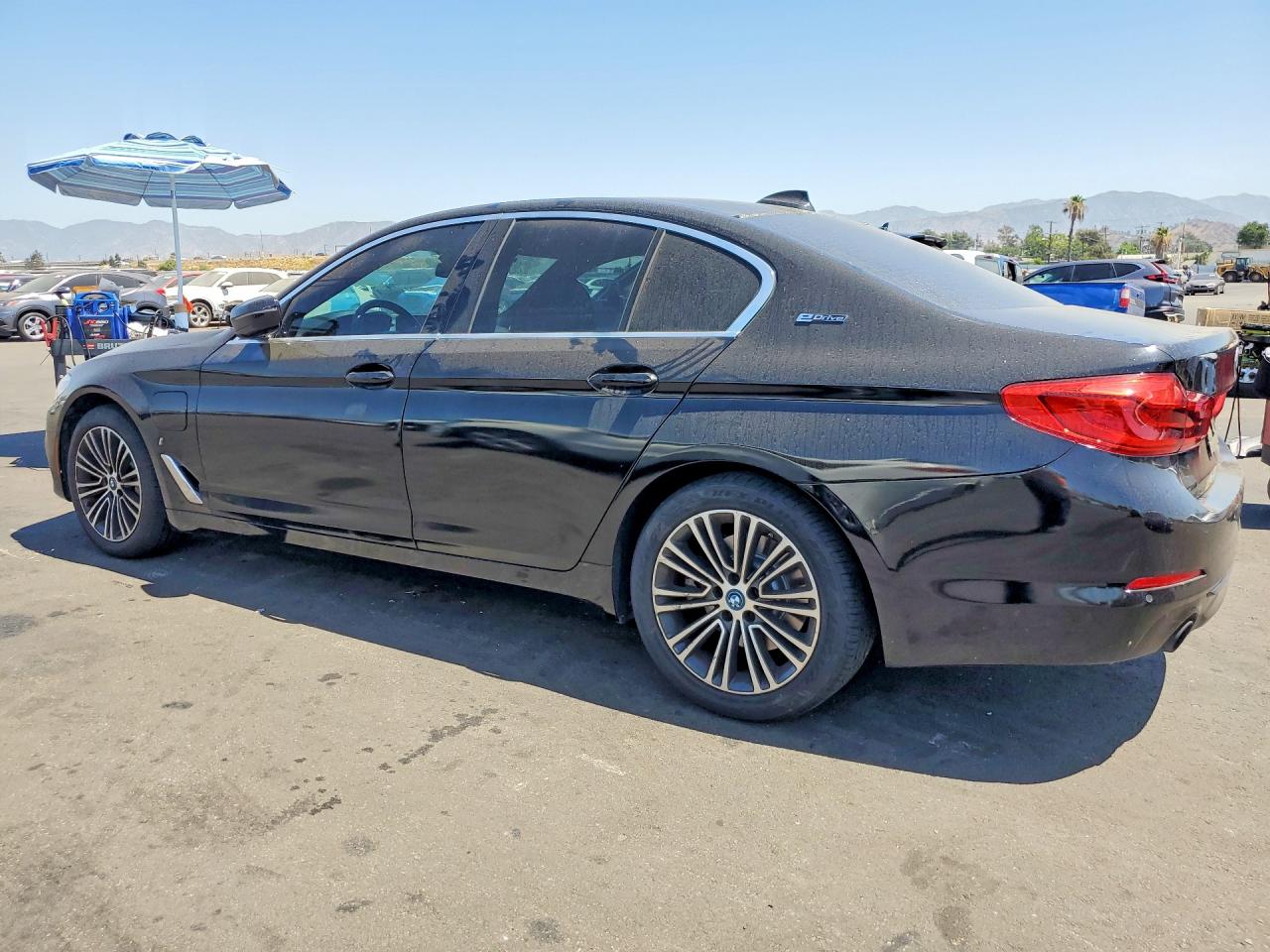 2019 BMW 530E — снимка 2