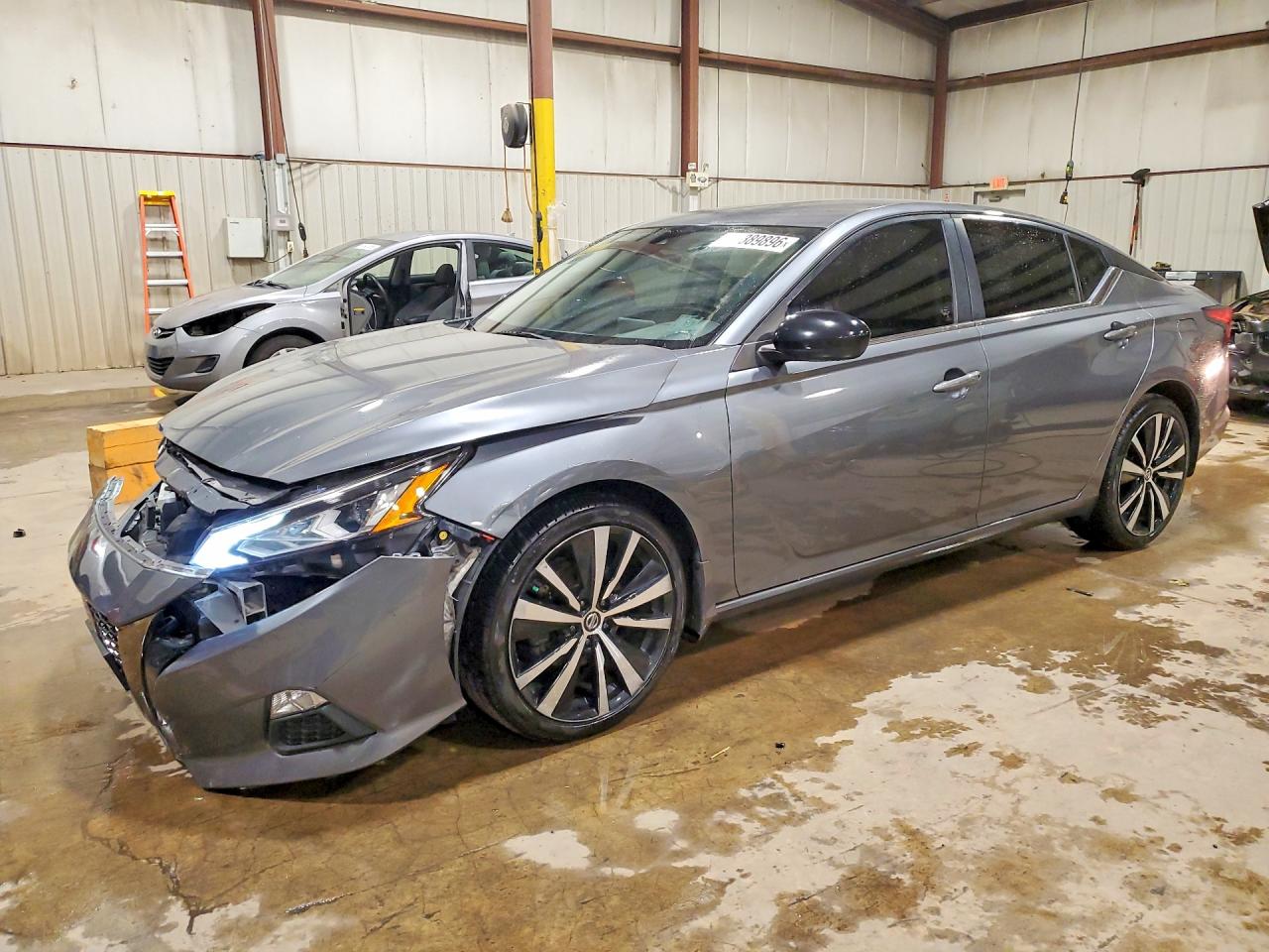 2021 NISSAN ALTIMA SR