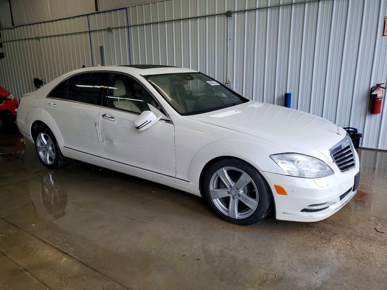 2013 MERCEDES-BENZ S 550 4MATIC — снимка 4