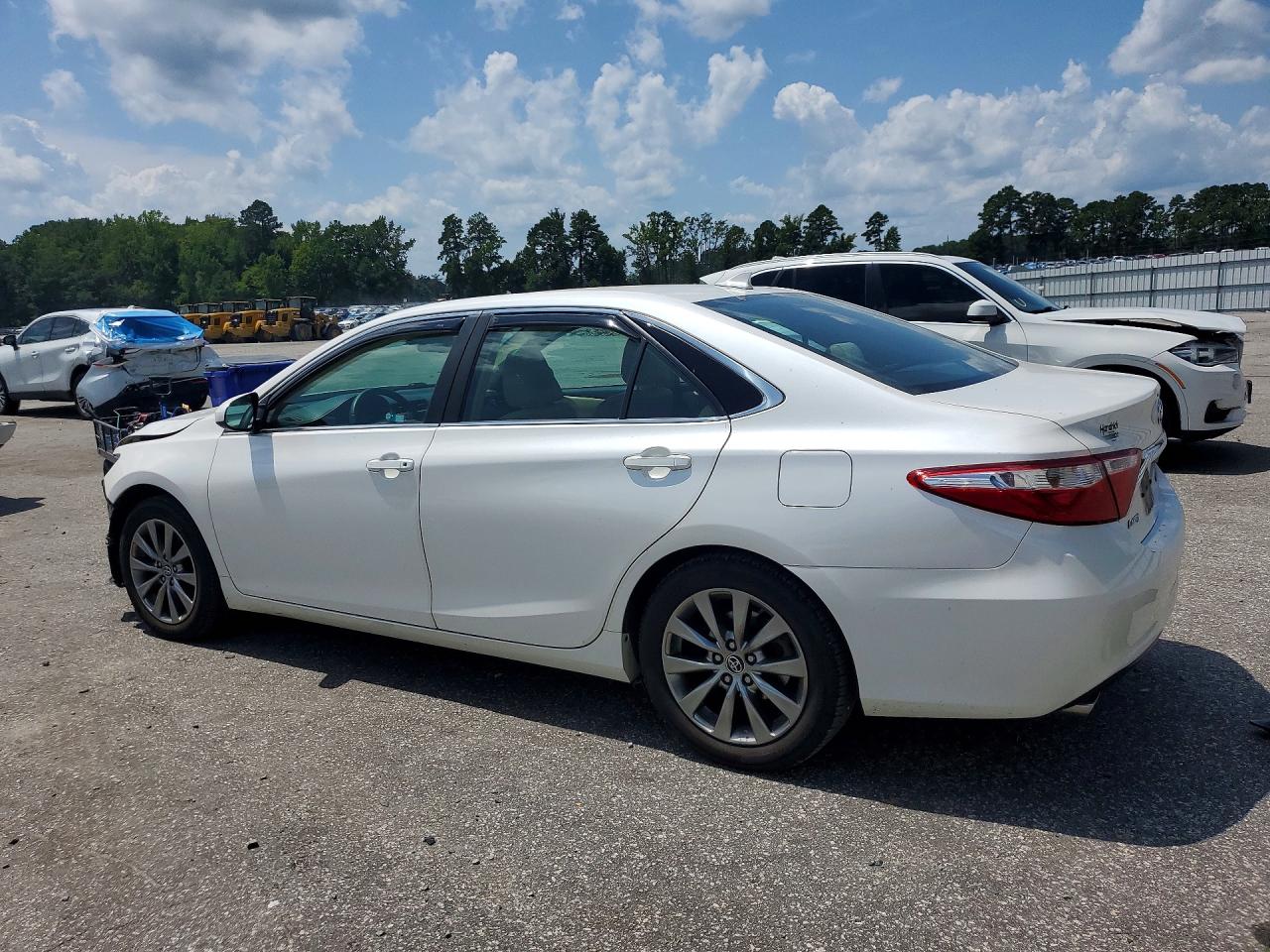 2015 TOYOTA CAMRY XLE V6 — снимка 2