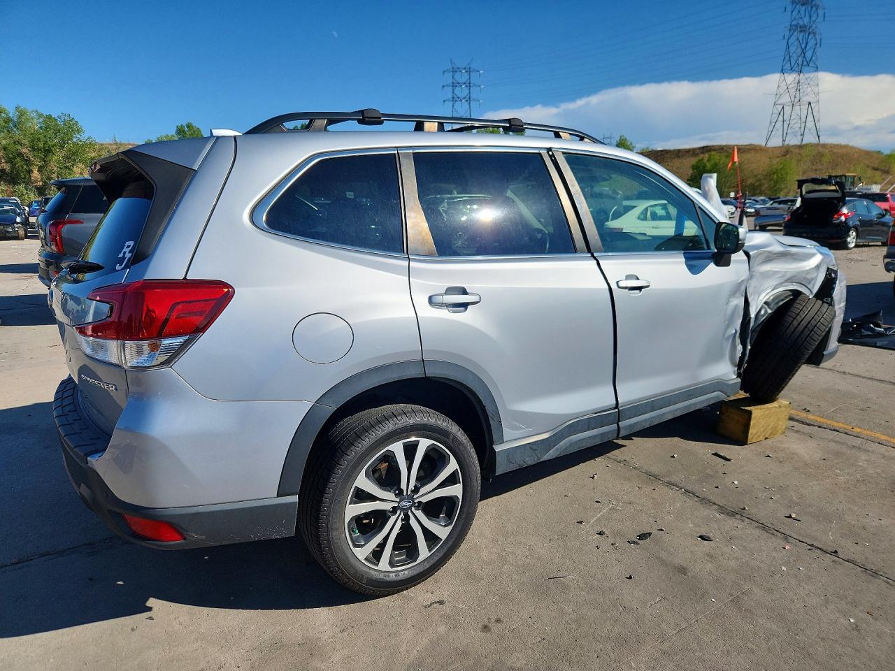 2022 SUBARU FORESTER LIMITED — снимка 3