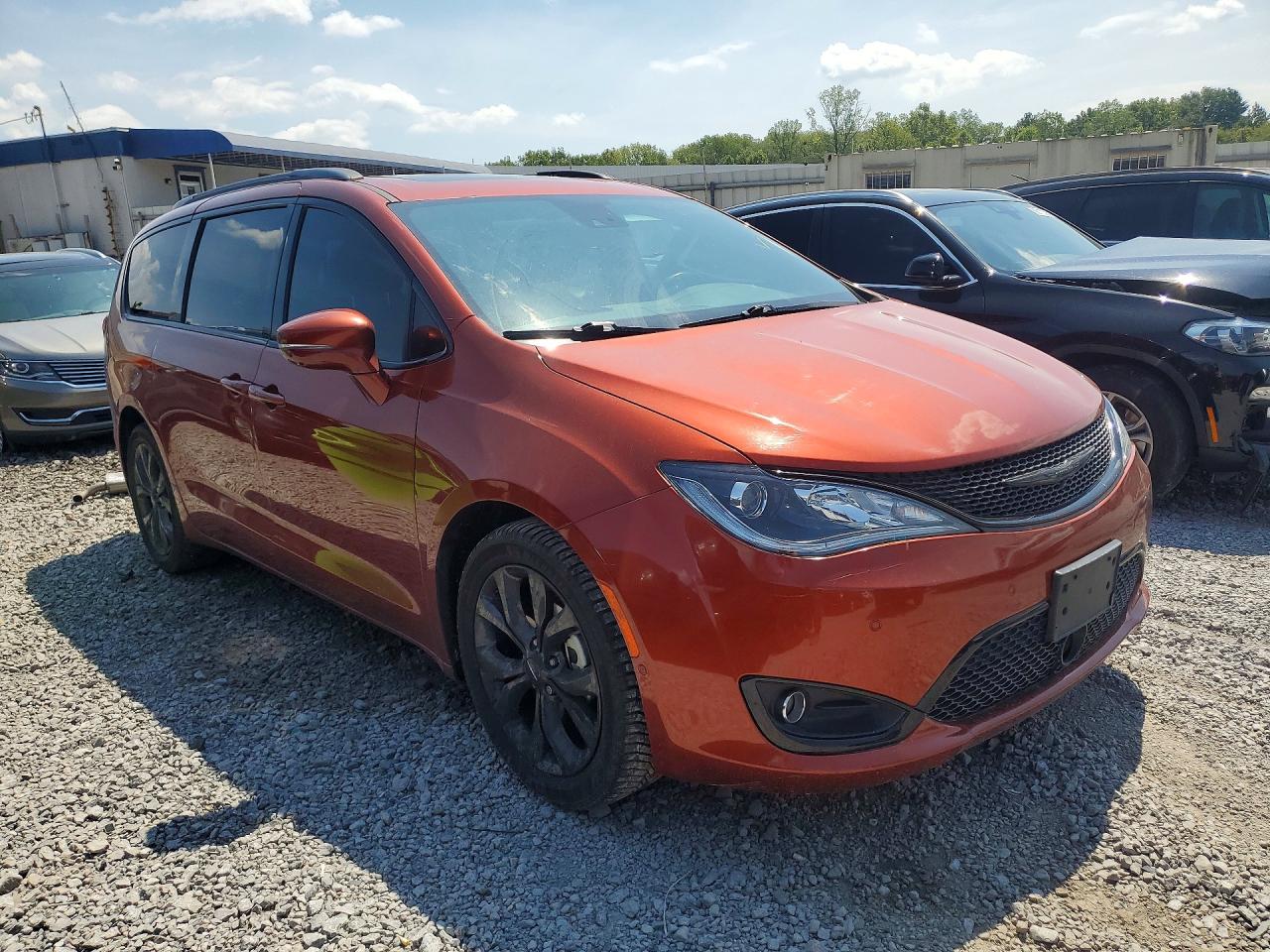 2018 CHRYSLER PACIFICA LIMITED — снимка 4