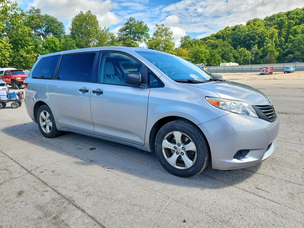 2017 TOYOTA SIENNA L 7-PASSENGER — снимка 4