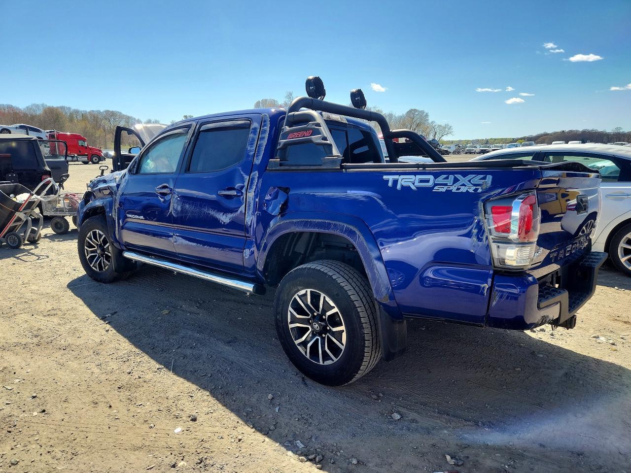 2023 TOYOTA TACOMA TRD SPORT — снимка 2