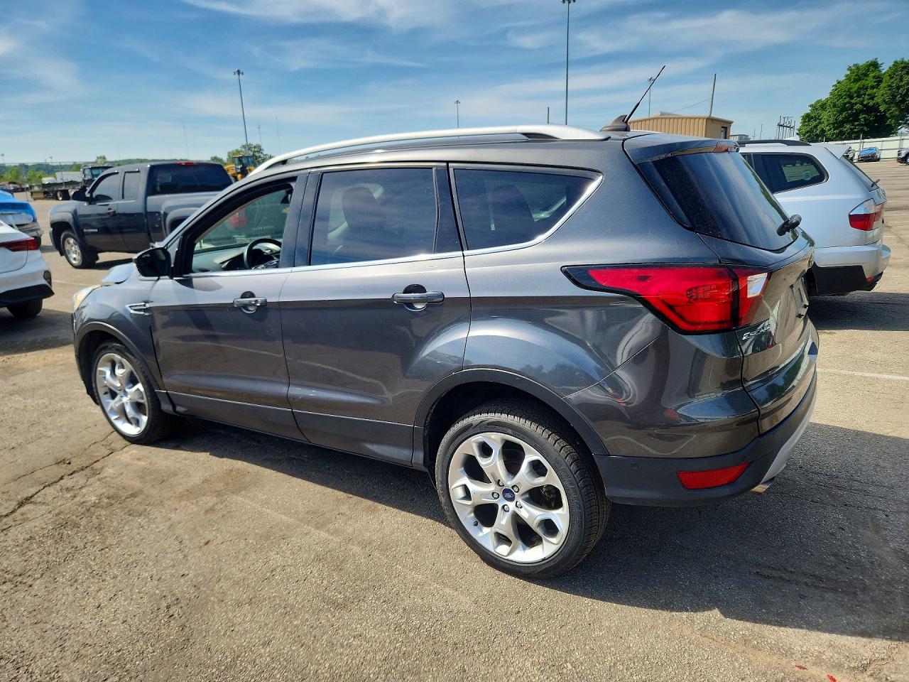 2019 FORD ESCAPE TITANIUM — снимка 2