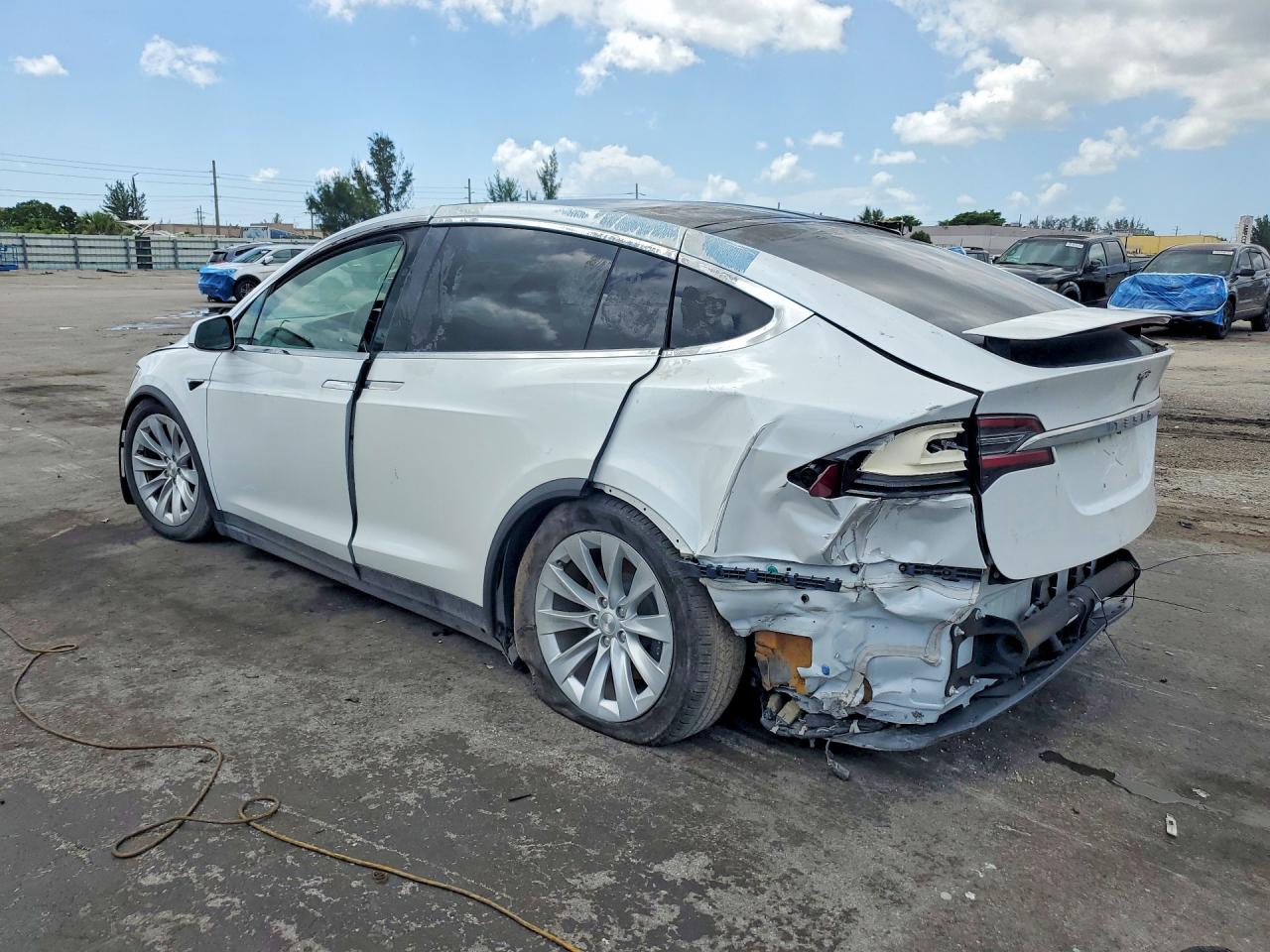 2021 TESLA MODEL X — снимка 2