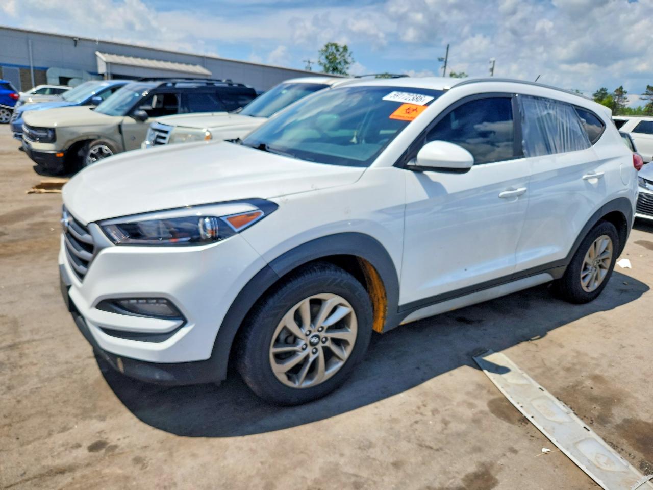 2017 HYUNDAI TUCSON SE