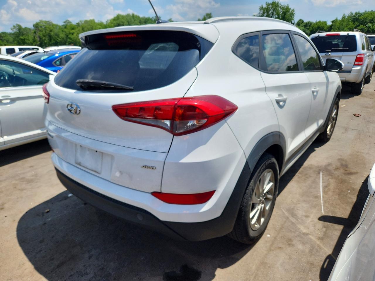 2017 HYUNDAI TUCSON SE — снимка 3