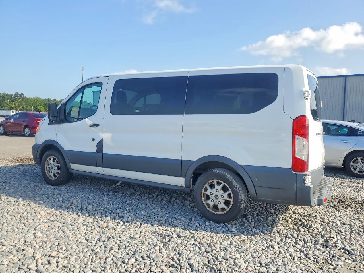 2015 FORD TRANSIT T-150 — снимка 2