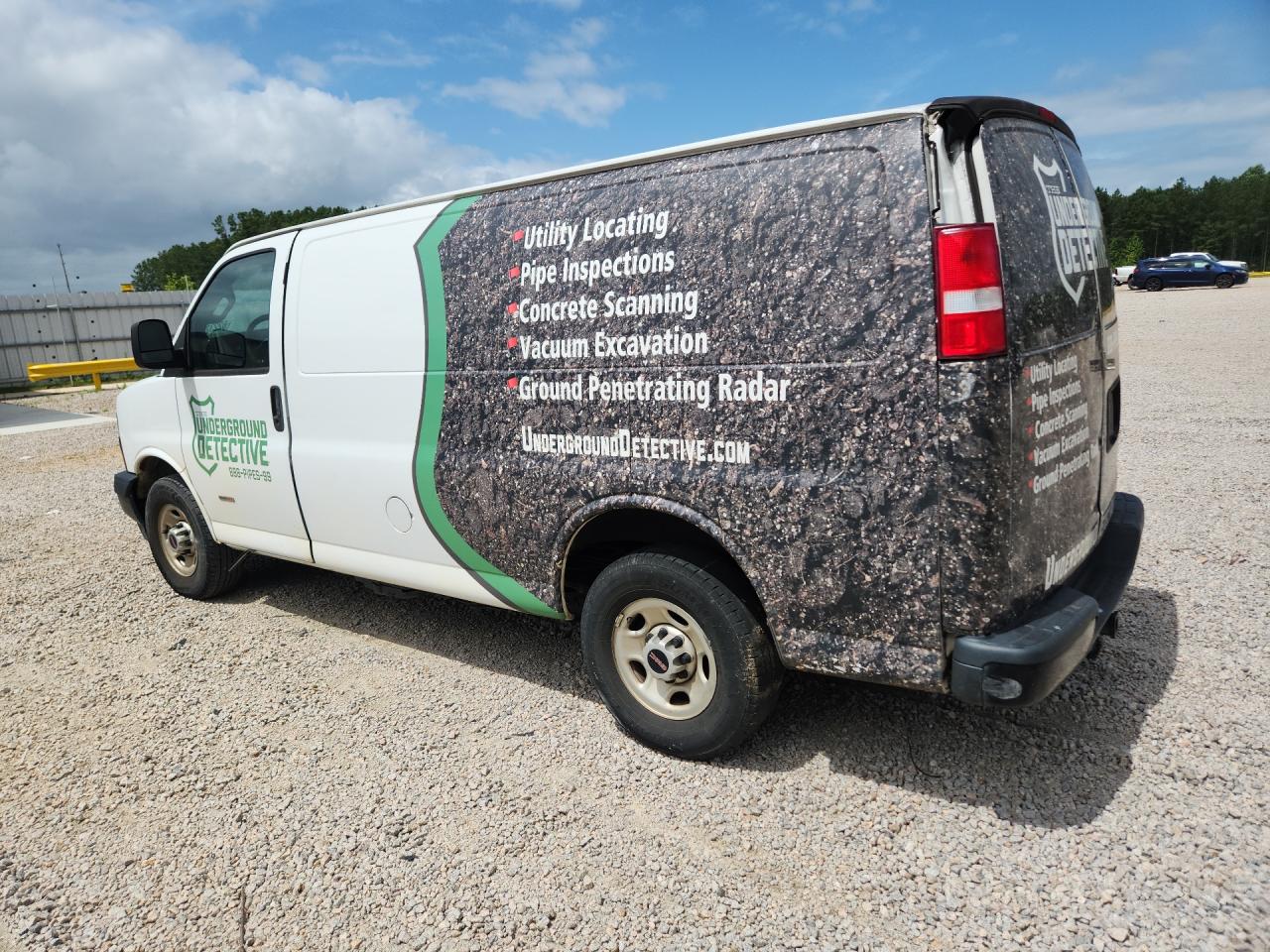 2021 GMC SAVANA G2500 — снимка 2