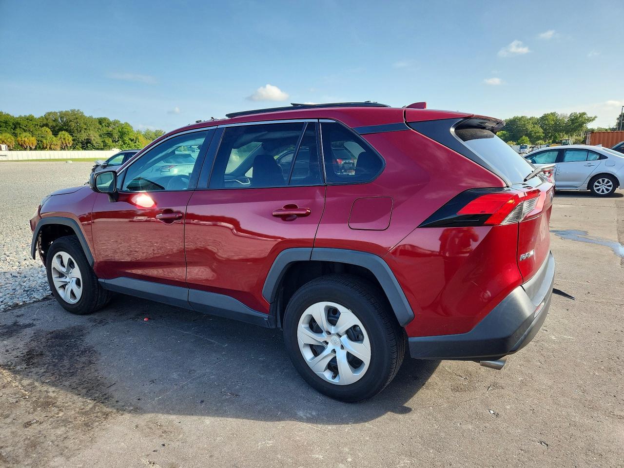 2021 TOYOTA RAV4 LE — снимка 2