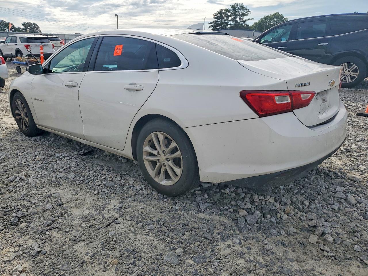 2017 CHEVROLET MALIBU LT — снимка 2