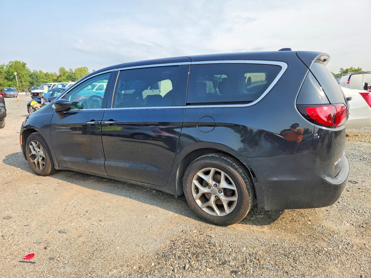 2019 CHRYSLER PACIFICA TOURING PLUS — снимка 2