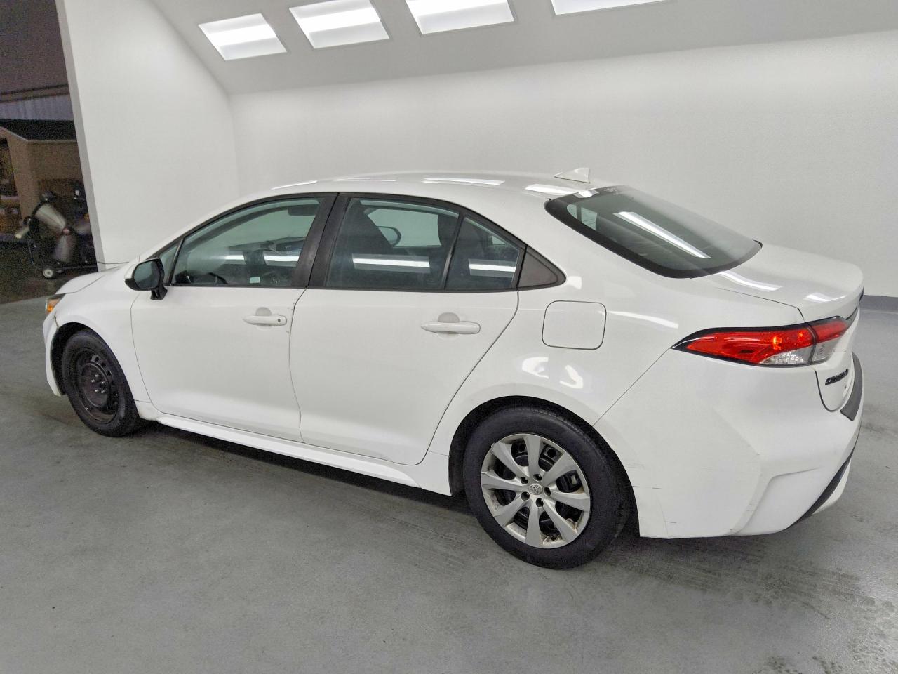 2022 TOYOTA COROLLA LE — снимка 2
