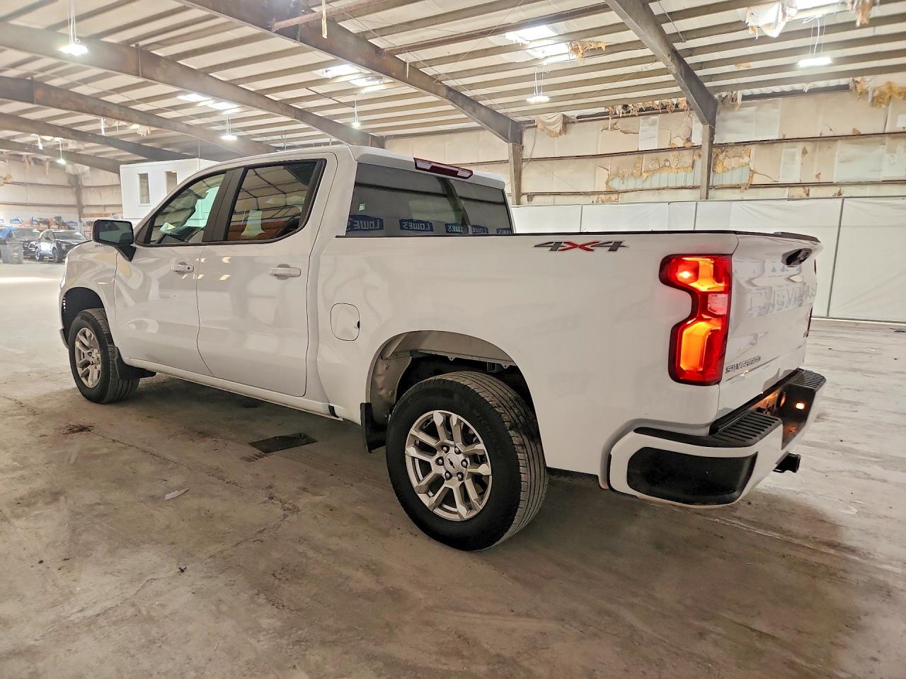 2026 CHEVROLET SILVERADO K1500 RST — снимка 2