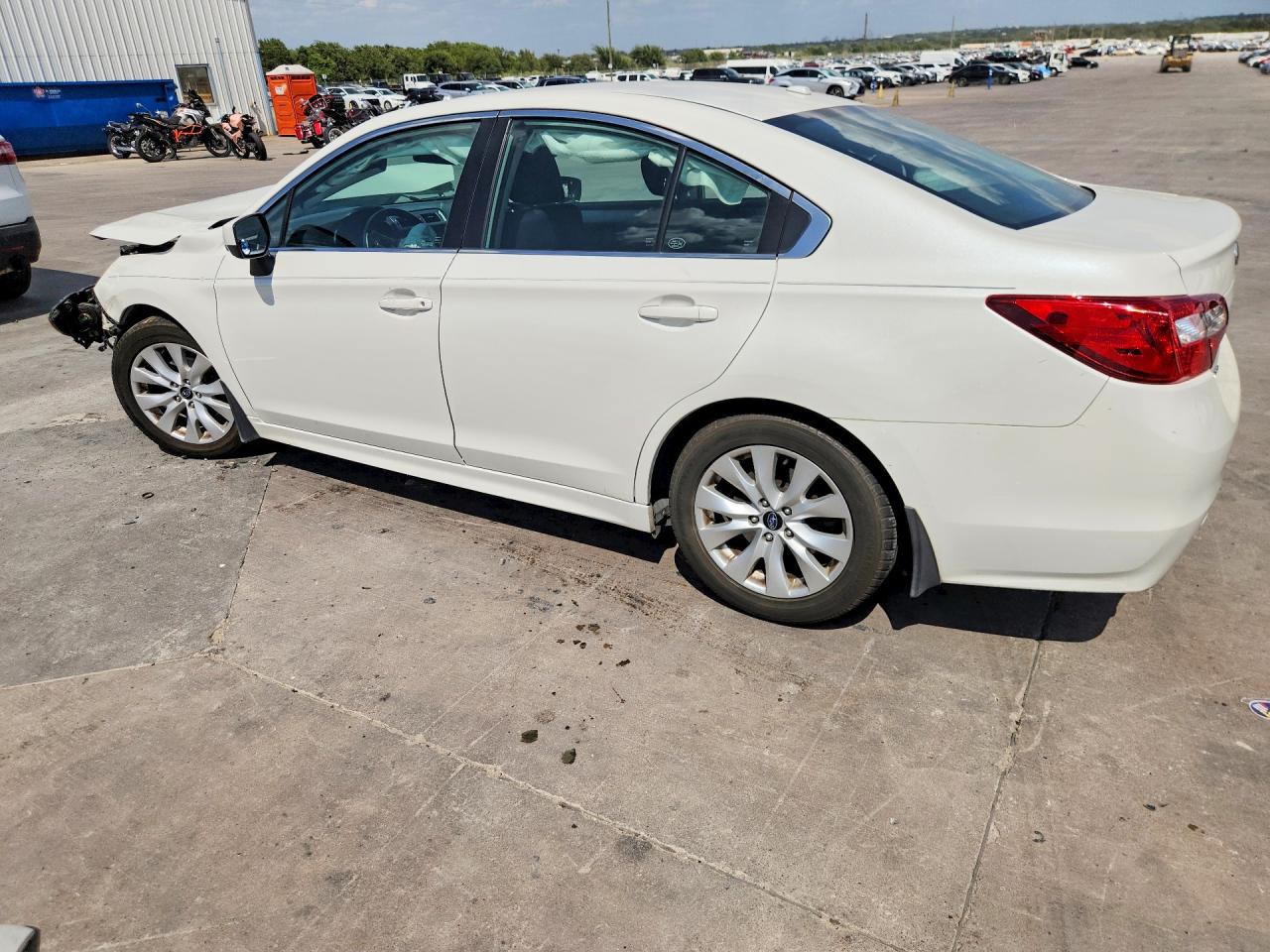 2015 SUBARU LEGACY 2.5I PREMIUM — снимка 2