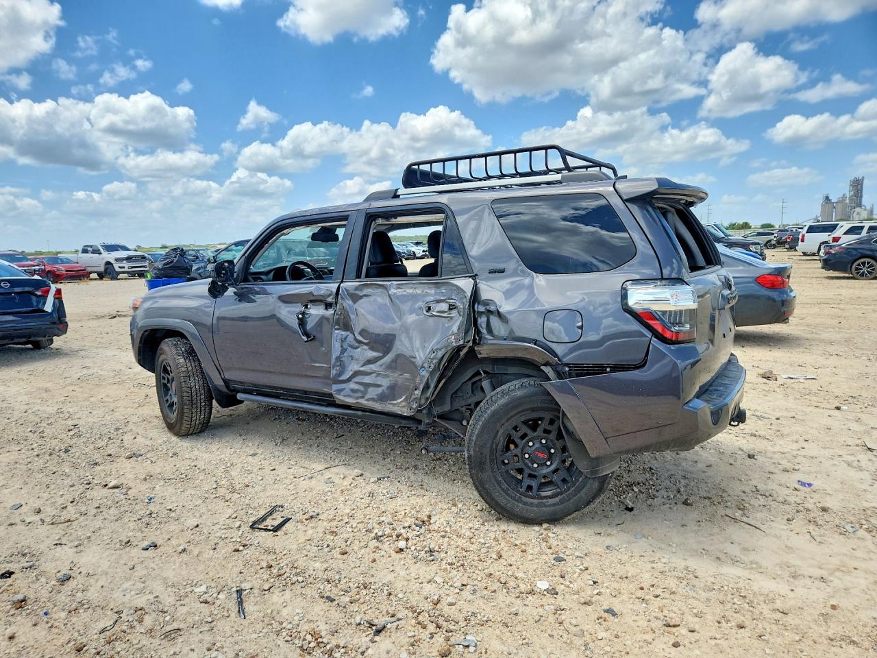 2023 TOYOTA 4RUNNER SR5 PREMIUM — снимка 2