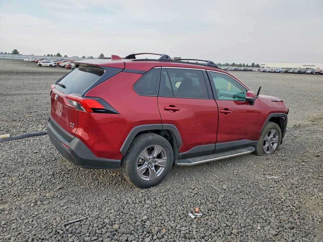 2024 TOYOTA RAV4 XLE — снимка 3