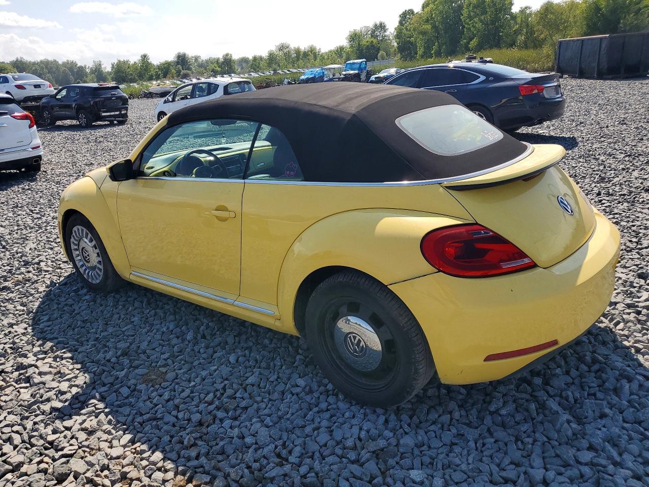2015 VOLKSWAGEN BEETLE 1.8T — снимка 2