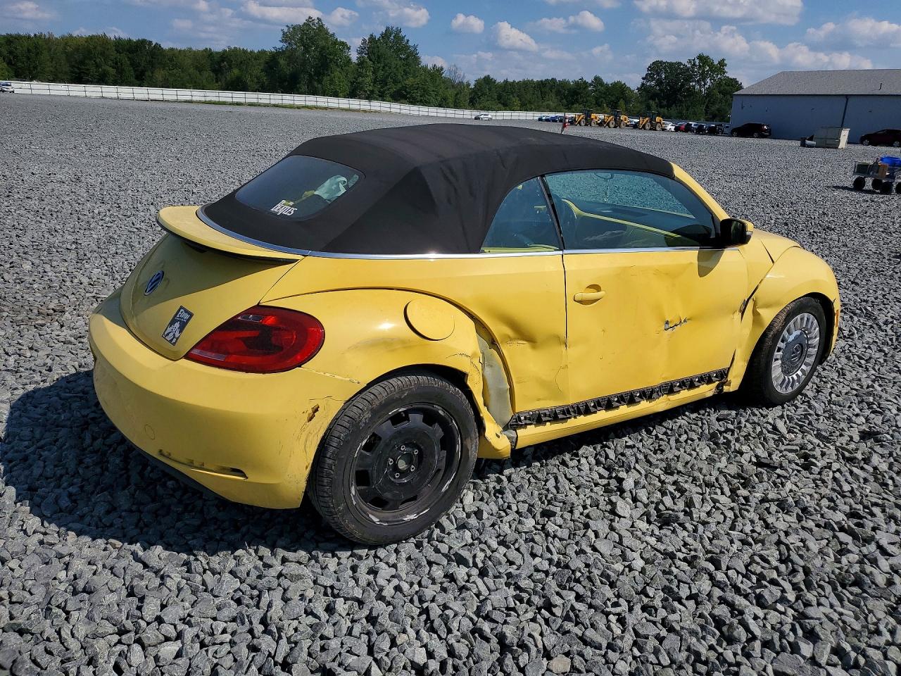 2015 VOLKSWAGEN BEETLE 1.8T — снимка 3