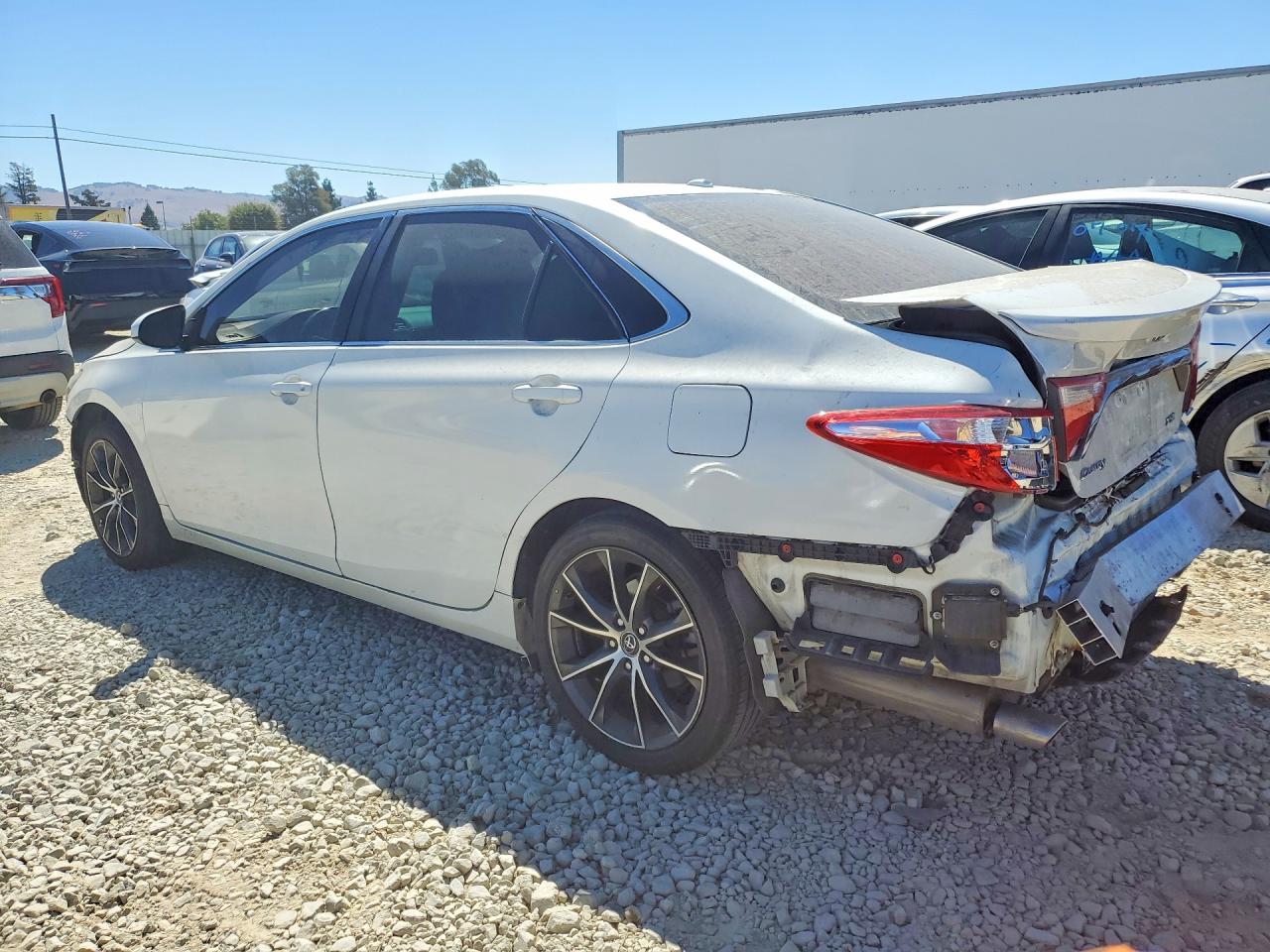 2016 TOYOTA CAMRY XSE V6 — снимка 2