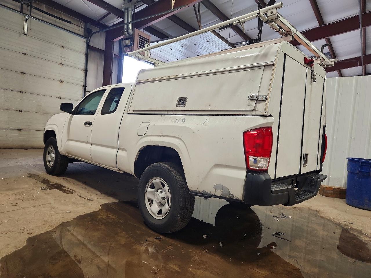 2016 TOYOTA TACOMA SR — снимка 2