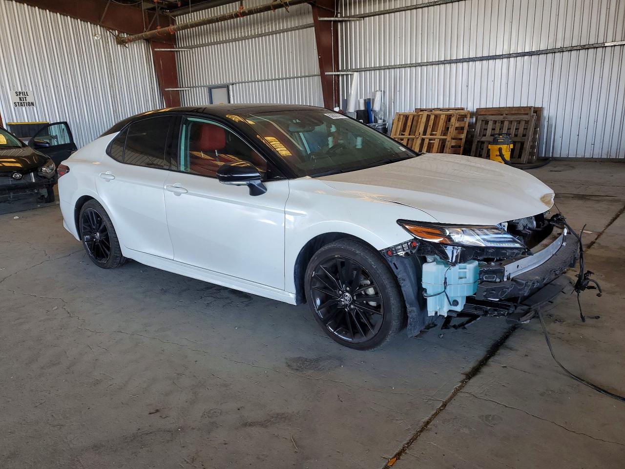2021 TOYOTA CAMRY XSE V6 — снимка 4