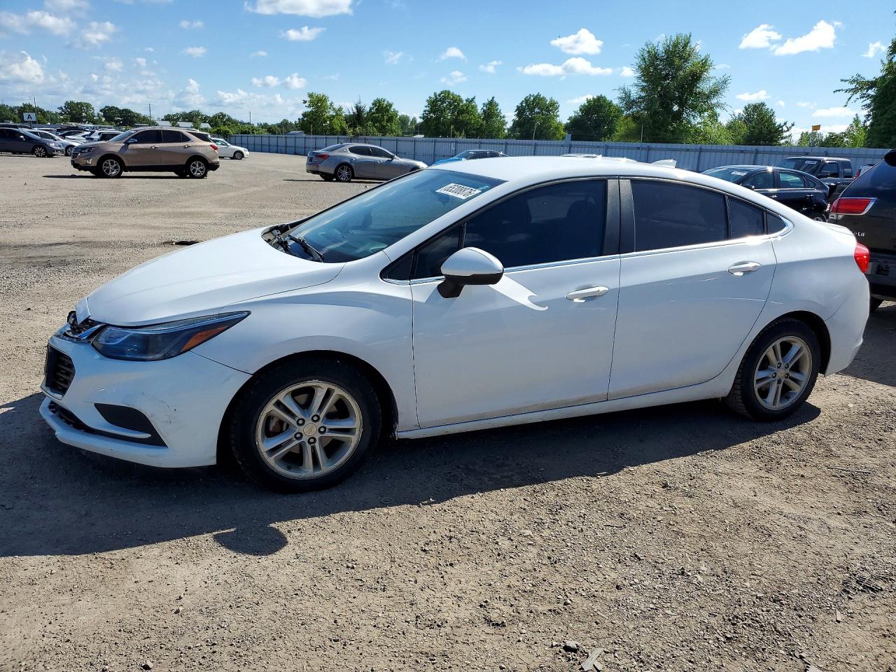 2016 CHEVROLET CRUZE LT
