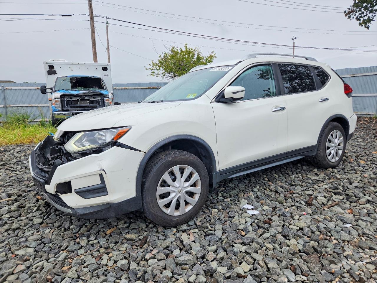 2017 NISSAN ROGUE S