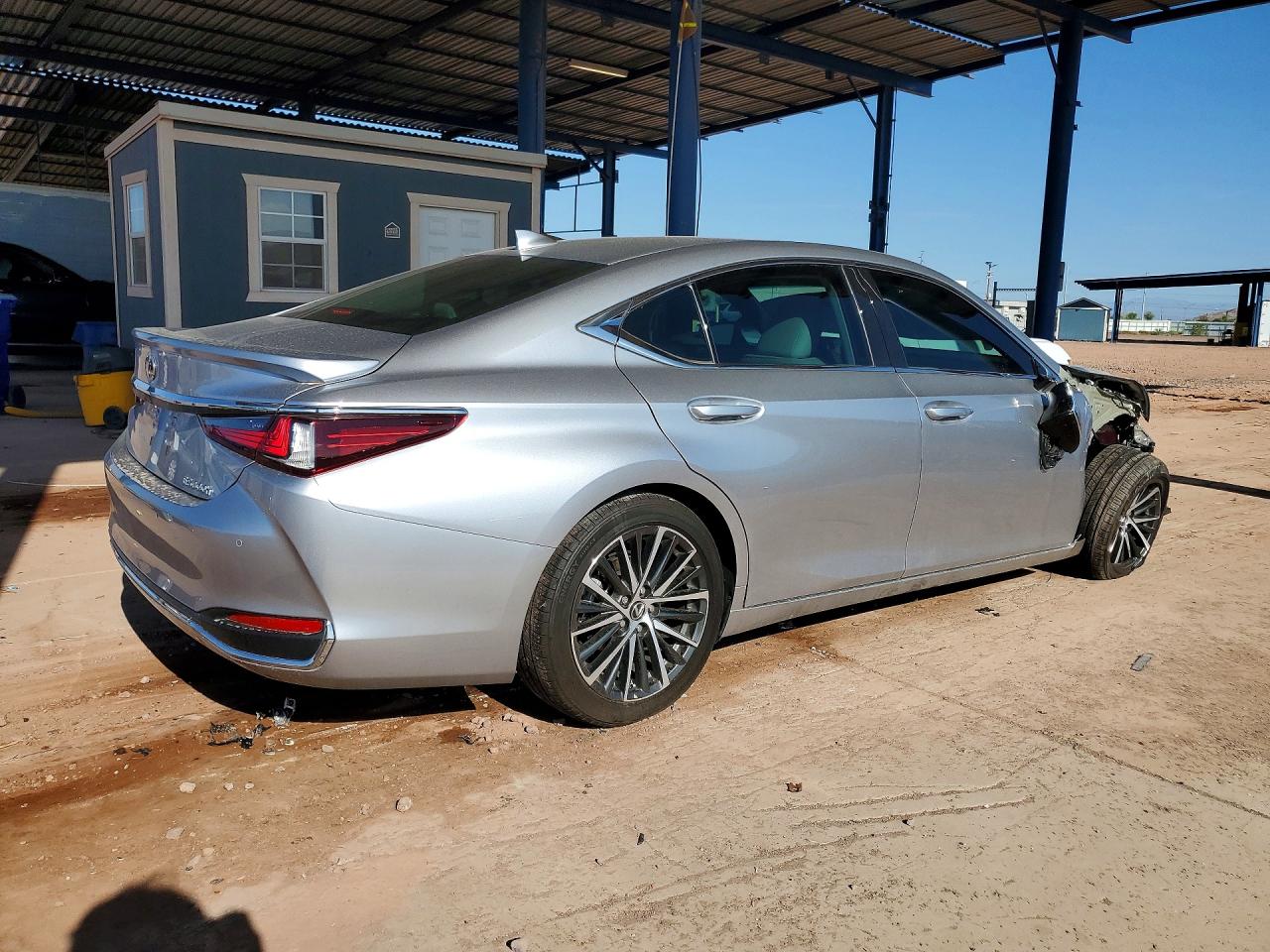 2025 LEXUS ES 300H BASE — снимка 3