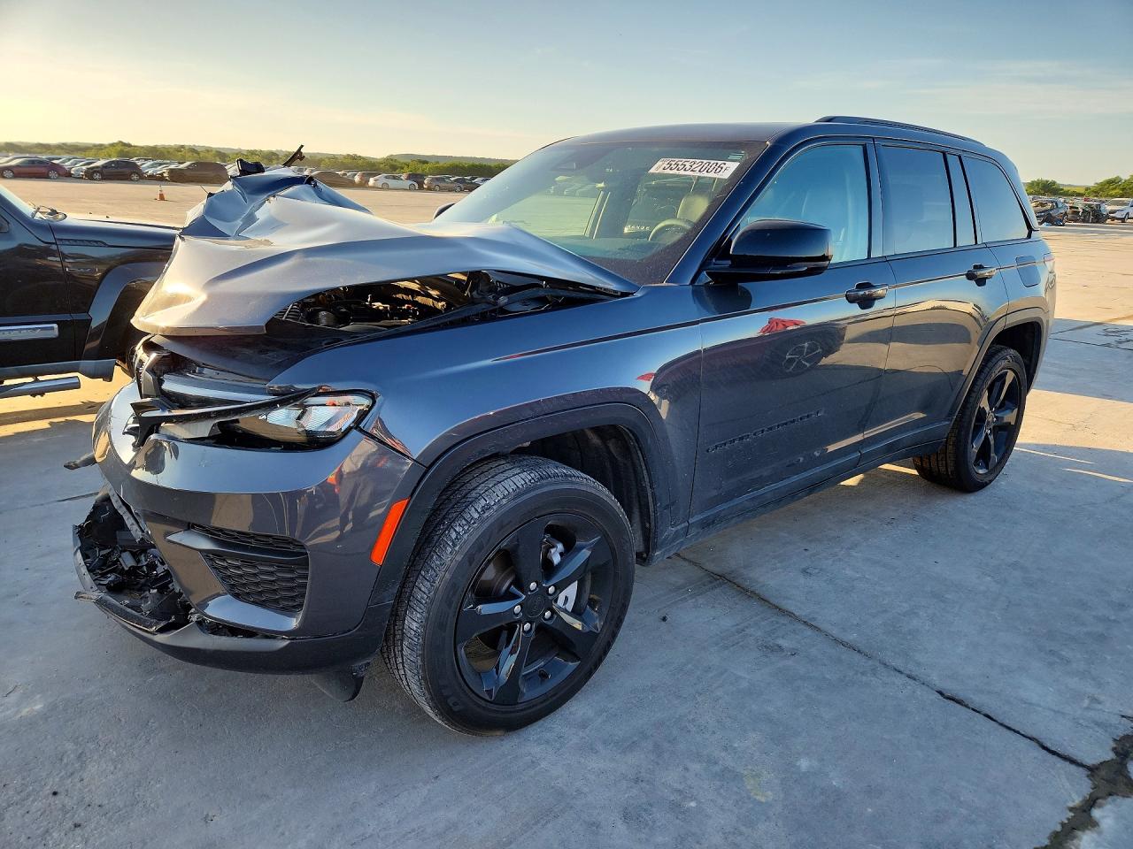 2024 JEEP GRAND CHEROKEE LAREDO