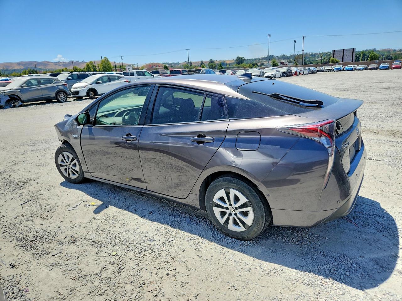 2017 TOYOTA PRIUS THREE — снимка 2