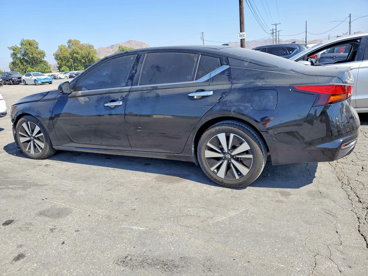 2019 NISSAN ALTIMA SV — снимка 2