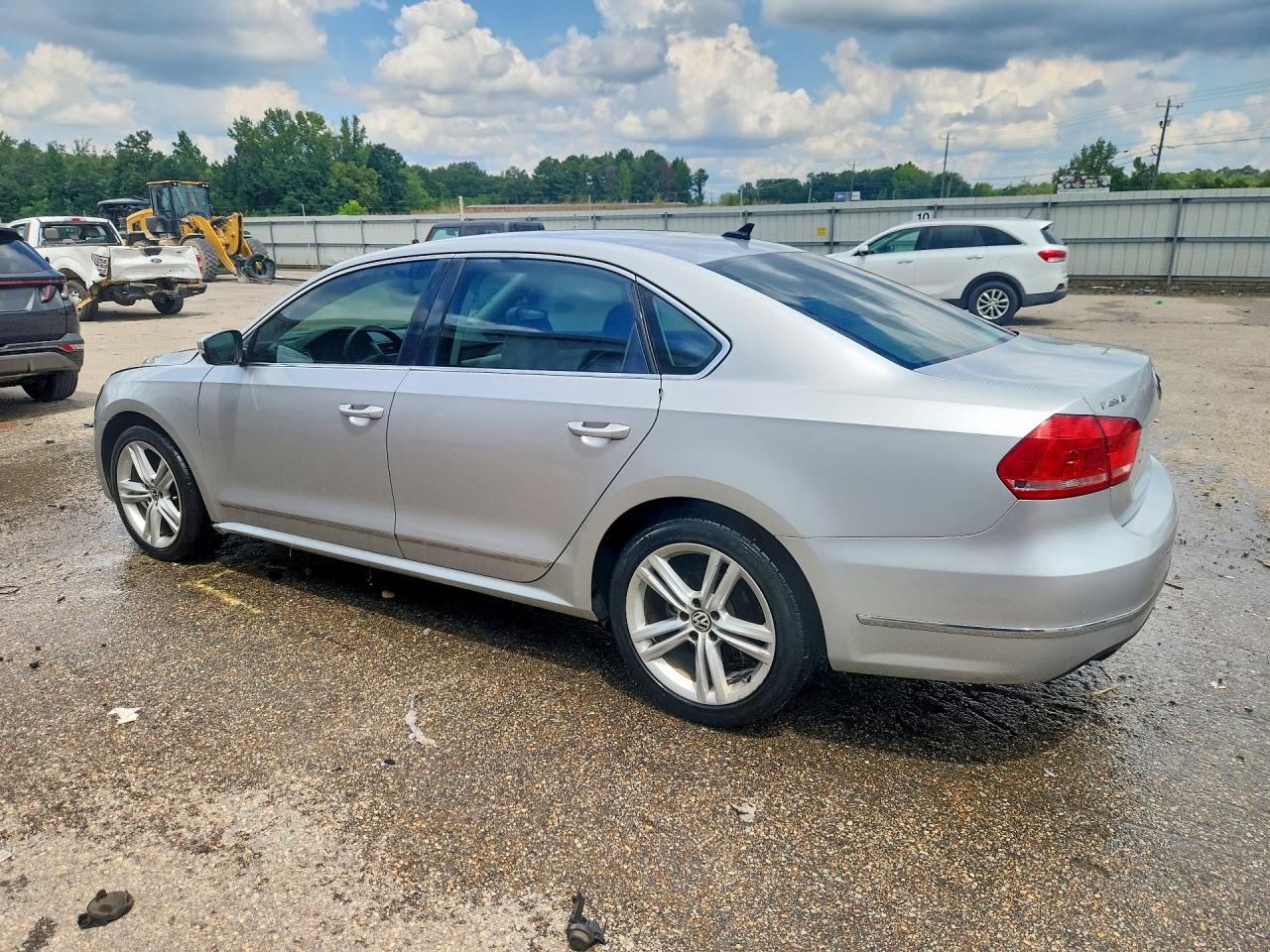 2015 VOLKSWAGEN PASSAT SEL — снимка 2