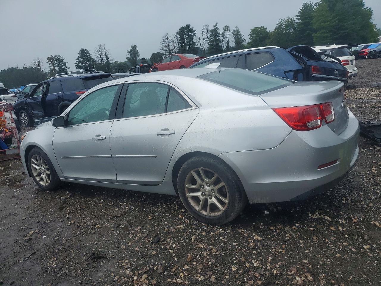 2015 CHEVROLET MALIBU 1LT — снимка 2